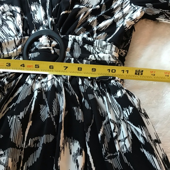 Maggie London black & white floral dress - Picture 6 of 8